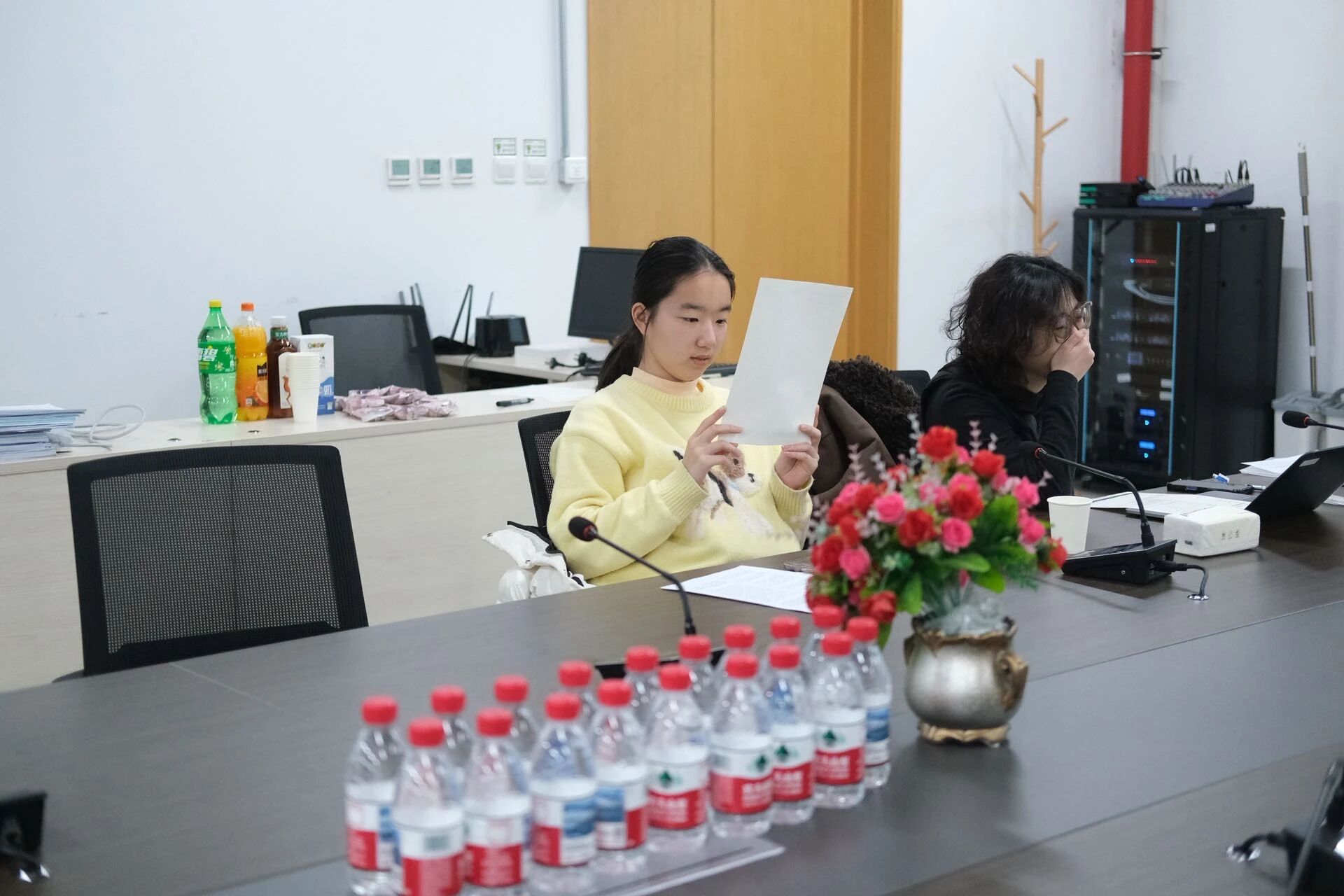 电影学系读书会|《江城》——与刘宣伯老师共同“照见自己”-北京电影学院电影学系