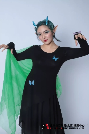 林瑞琦饰帕克